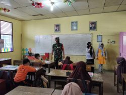 Datangi Sekolah, Serda Manaf Daulay Laksanakan Sosialisasi Vaksinasi Kepada Para Siswa di SDN 70