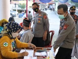 Polisi Tingkatkan Akselerasi Vaksinasi Booster Di Halaman Masjid Jami Al – Barkah