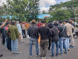 Kabid Humas Polda Jabar : Ini Pertimbangan Polisi Harus Padamkan Api saat Aksi Demo Mahasiswa Di Pintu Gerbang Depo Pertamina Tasikmalaya