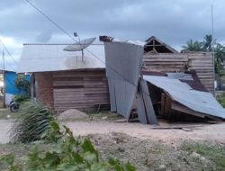 Rumah Seorang Warga Aceh Tamiang Dihantam Angin Puting Beliung