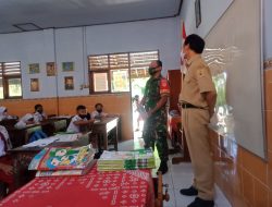 Tanamkan Rasa Cinta Tanah Air, Babinsa Berikan Materi Wasbang Siswa – Siswi Sekolah Dasar