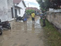 Babinsa Rejosari Peltu Masturo Siaga Bencana Banjir