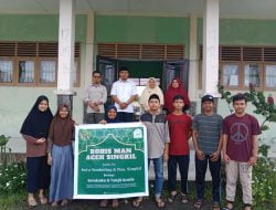 Kumpulkan Donasi, Rohis MAN Aceh Singkil Bantu Warga Kurang Mampu Melalui Program Ramadhan Berbagi