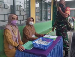 Sertu Dedi Supriyadi Lakukan Komsos Sekaligus Himbau Patuhi Prokes Di Lingkungan Sekolah