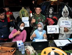 Vaksin Booster Menyasar Ke Mak Lampir, Pocong, Kuntilanak, Dan Kawan-Kawan