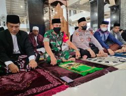 Kapolsek Ma’rang Pangkep Sinergi Danramil 05 Pimpin Pengamanan Sholat Idul Fitri Di Wilayah Kecamatan Ma’rang