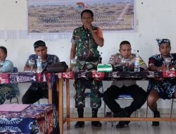 Babinsa Koramil 1601-05/Kota Hadir Pelantikan Aparat Desa Hamba Praing Kecamatan Kanatang