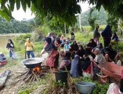 Warga Desa Muara Siau Panen Ikan Lubuk Larangan di Hadiri Camat Muara Siau M. Junaidy, MM