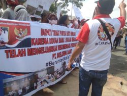 Kelompok Tani Sei Rampah Demo di Depan Kantor Bupati Serdang Bedagai