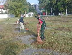 Covid-19 Belum Musnah, Babinsa Keprabon Bersama Warga Laksanakan Kerja Bakti di Wilayah