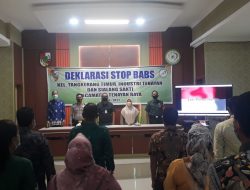 Babinsa Tangkerang Timur Hadiri Kegiatan Deklarasi Sanitasi Total Berbasis Masyarakat di Kelurahan Rejosari