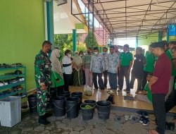 Babinsa Kelurahan Sumber Monitoring Sosialisasi Eco Enzyme di SMP IT Nur Hidayah