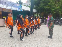 Babinsa Koramil 05/Sail Berikan Latihan Disiplin dan PBB Di SMK PERBANKAN RIAU