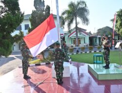 Upacara Bendera di Makodim 0726/Sukoharjo, Dandim Ajak Siswa-Siswi SDN 1 Mulur Cinta Tanah Air Sejak Usia Dini