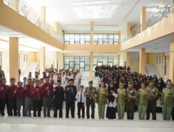 Danrem 162/WB Laksanakan Silahturahmi Dengan Santri Pondok Pesantren Modern Internasional Dea Malela