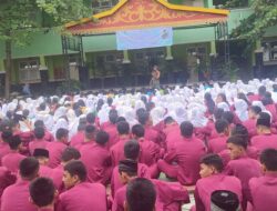 Babinsa Kelurahan LBB Ajak Siswa-siswi SMAN 2 Tidak Terjerumus Kenakalan Remaja