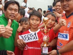 Dalam Rangka Memeriahkan HUT RI Ke-77, RW 09 Jelambar Baru Menggelar Kompetisi Sepak Bola U-12 dan RT 011 Menjadi JUARA Ke-1