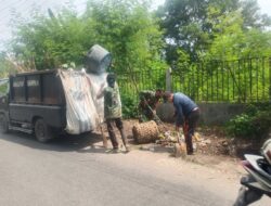 Serda Binsar P Melaksanakan Goro Pembersihan Sampah Di Jalan Angkasa Bersama Masyarakat RW 003