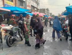 Babinsa Kulim Melaksanakan Patroli Gabungan Bersama Brimob Polda Riau Untuk Meningkatkan Kamtibmas