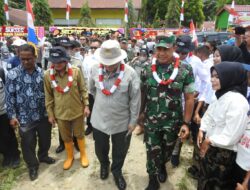 Dandim 0117/Atam Dampingi Wamentan dan Pangdam IM Tanam Jagung Perdana di Kabupaten Aceh Tamiang