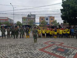 Pelda Yudha Melaksanakan Gotong Royong Normalisasi Parit Kota Pekanbaru Dalam Rangka Pekanbaru Bebas Sampah dan Banjir Tahun 2022