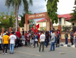 Lagi, HMI & GMNI Demo Didepan Gedung DPRD Kabupaten Dompu