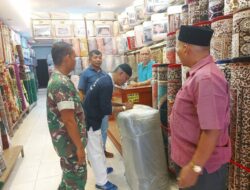 Babinsa Komsos dan Sosialisasikan Pengadaan Tong Sampah Bersama Ketua LPM Dan Ketua Forum RT-RW 