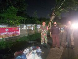 Babinsa Koramil 05/Sail Bersinergi Jaga TPS Ilegal Di Samping Jembatan Jalan Paus