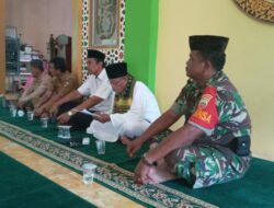 Babinsa Sialang Sakti Menghadiri Wirid Mingguan di Masjid Al-Muklisin di Kampung Pancasila