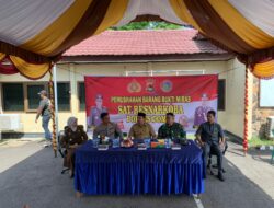 Polres Dompu Transparan Memusnahkan Barang Bukti Miras Di Lapangan Apel Mapolres