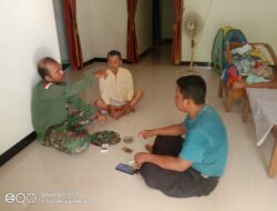 Menjalin Silaturahmi,Babinsa Koramil 04/Lph Komsos Dengan Tokoh Masyarakat