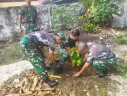 Ciptakan Lingkungan Bersih, Anggota Koramil Karangmalang Kerja Bakti Pembersihan Pangkalan