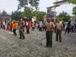 Budayakan Olahraga Babinsa Senam Bersama Pegawai Kecamatan