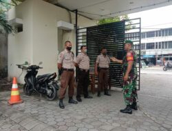 Babinsa Kelurahan Tampan Laksanakan Patroli Wilayah Dan Komsos Dengan Security Lili Spring Garden