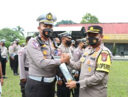 Kapolres Beri Penghargaan kepada 20 Anggota Polres Blitar Kota, Begini Prestasi Mereka