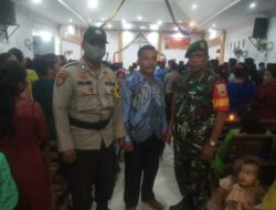 Babinsa Kelurahan Tuah Negeri Monitor Kegiatan Ibadah Natal di Gereja     BNKP GLORIA Badak Ujung