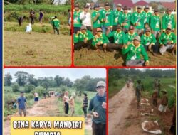 GOTONG ROYONG JUMAT BERSIH MENJADI KEGIATAN RUTINITAS WARGA KAMPUNG BINA KARYA MANDIRI KECAMATAN RUMBIA