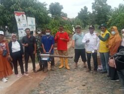 Puji Waras Prihanto Camat Beserta Ka. Puskesmas Rumbia Lampung Tengah Gerak Cepat Dalam Mencegah dan Memberantas Sarang Nyamuk DBD