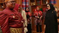 Tinjau Booth Pameran Kota Palopo, Asrul Sani Dukung Industri Kreatif Indonesia