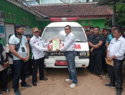 Caleg Nasdem Terpilih Rusmanto Berikan Bantuan Ambulans Untuk Masyarakat Pekon Pandansari Selatan