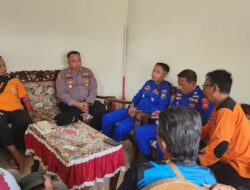 Polsek Tamberu Datangi TKP Laka Laut dan Langsung Lakukan Pencarian Korban Tenggelam