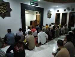 Tingkatkan Ibadah di Bulan Ramadhan, Polres Banjar Gelar Sholat Taraweh Bersama Masyarakat