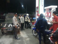 Polres Tulungagung Intensif Melakukan Patroli di SPBU Jelang Mudik Lebaran Pastikan Ketersediaan BBM