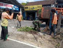 Terjawab …!!! Ternyata Ini Yang Dilakukan Babinsa Manahan Dalam Mewujudkan Lingkungan Yang Bersih Dan Sehat