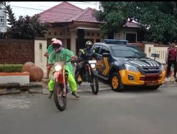 Sasar Desa Terisolir di Latimojong, Kapolres Palopo AKBP Safi’i Nafsikin Gunakan Motor Trail Salurkan Bantuan