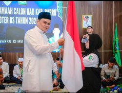 Suardi Saleh Lepas 187 Calon Jamaah Haji Reguler Kabupaten Barru