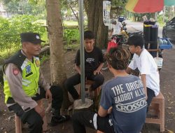 Polsek Purwoasri Patroli Dialogis Ajak Para Pemuda Hindari Tindakan Merugikan
