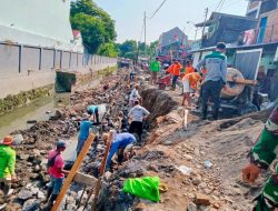 Panas Terik Bukan Penghalang Semangat Kemanunggalan Satgas TMMD Sengkuyung Tahap II Kodim 0735/Surakarta