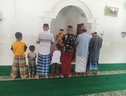 Satgas TMMD Reguler ke 120 Kodim 0726/Sukoharjo, Sholat Subuh Berjamaah Bersama Warga
