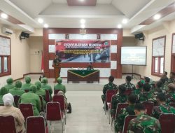 Gugah Kesadaran Hukum Dan Tingkatkan Kedisiplinan, Anggota Kodim 0735/Surakarta Terima Penyuluhan Hukum Dari Kumdam IV/Diponegoro